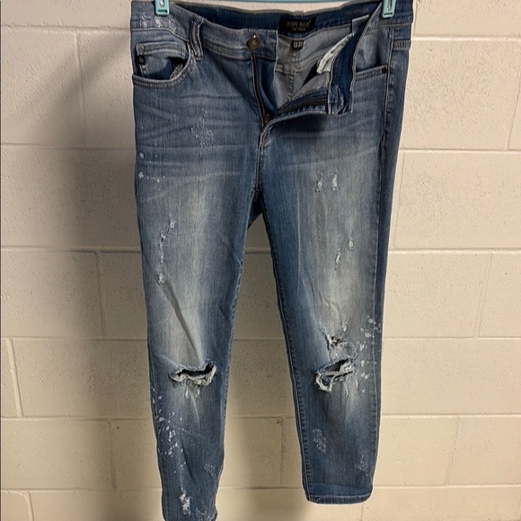 Judy Blue Jeans Girlfriend Distressed Relaxed Fit. 13/31 - Picture 1 of 6
